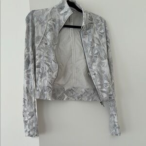 Lululemon cropped grey jacket